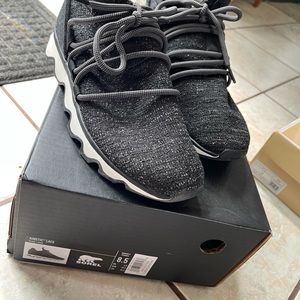 New sorel kinetic lace Womens